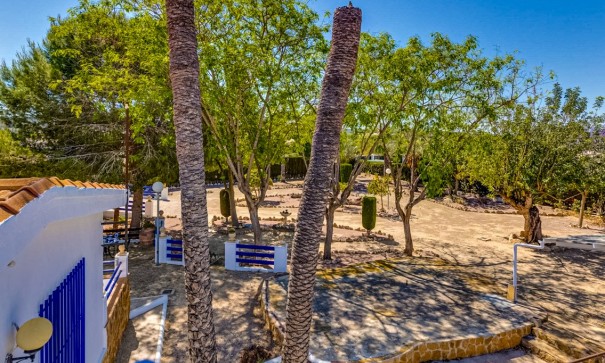 Herverkoop - Finca Landelijk pand -
Jacarilla