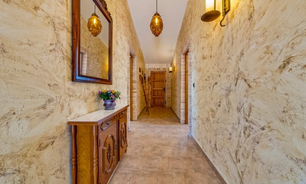 Herverkoop - Finca Landelijk pand -
Jacarilla