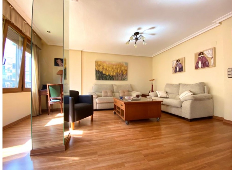Återförsäljning - Lägenhet / lägenhet -
Torrevieja