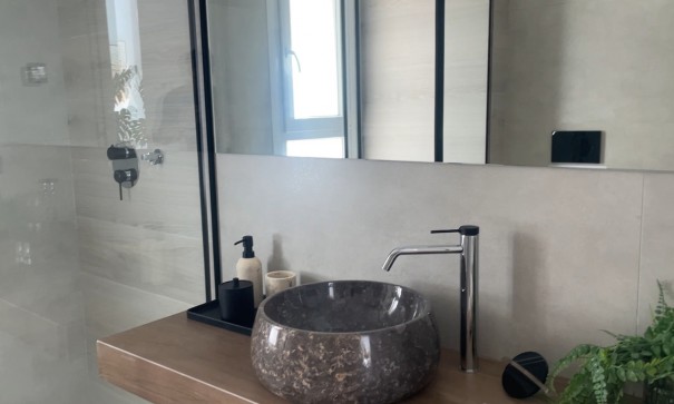 Sprzedaż - Willa w zabudowie bliźniaczej -
Algorfa