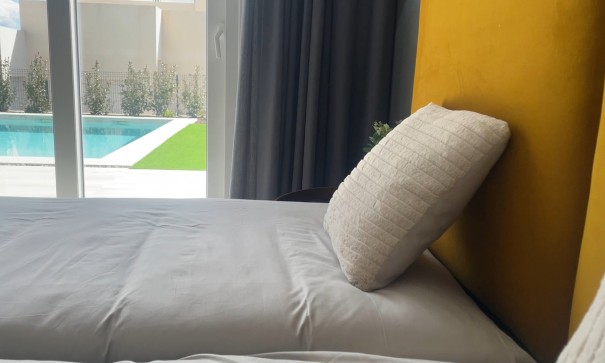 Sprzedaż - Willa w zabudowie bliźniaczej -
Algorfa