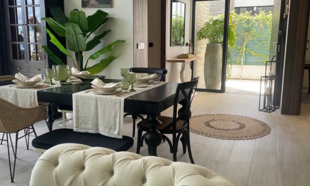 Resale - Freistehende Villa -
Algorfa