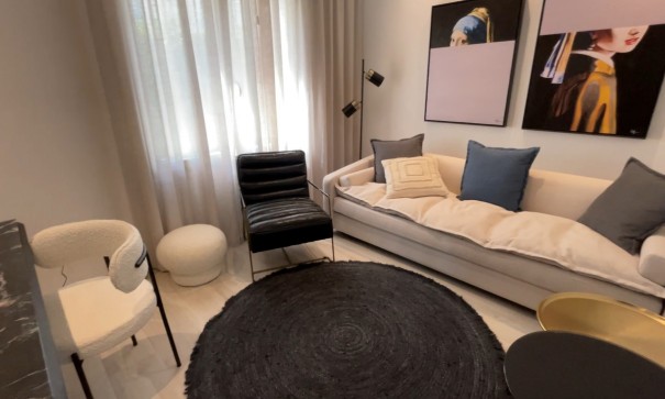 Resale - Freistehende Villa -
Algorfa