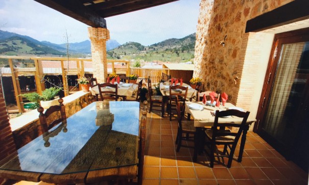 Sale - Detached Villa -
Riopar