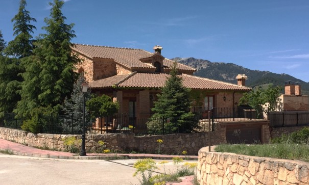 Sale - Detached Villa -
Riopar