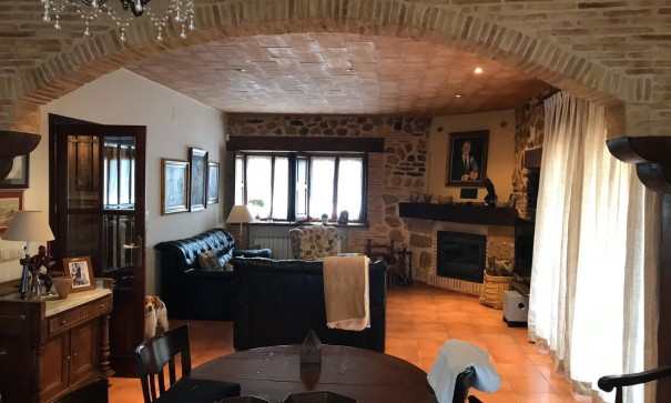 Sale - Detached Villa -
Riopar