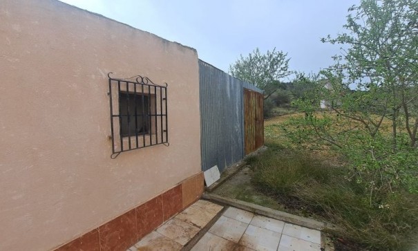 Återförsäljning - Finca lantlig egendom -
Hondón de las Nieves