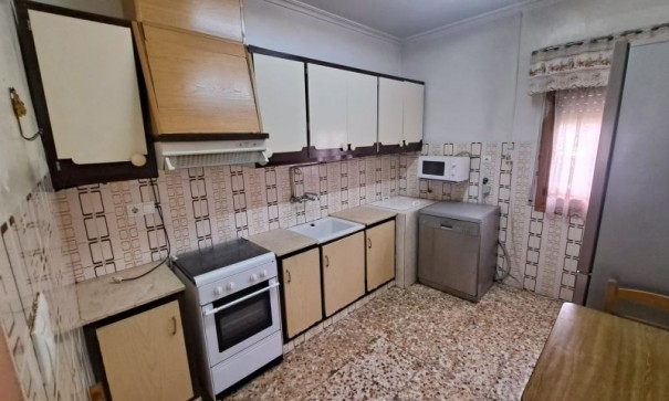 Återförsäljning - Finca lantlig egendom -
Hondón de las Nieves