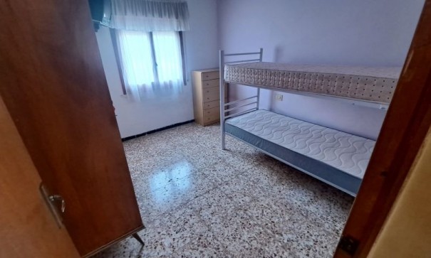 Återförsäljning - Finca lantlig egendom -
Hondón de las Nieves