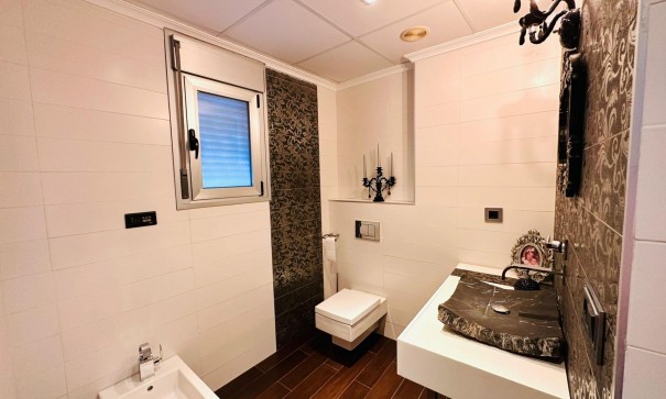 Revente - Appartement -
Torrevieja - Estacion de autobuses