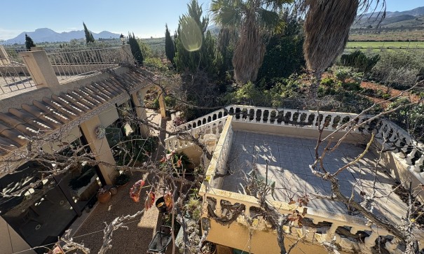 Resale - Freistehende Villa -
Perin