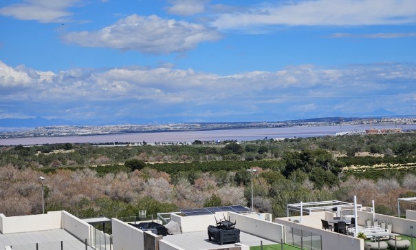 Videresalg - Fritliggende villa -
Villamartín