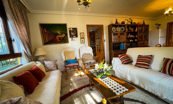 Videresalg - Finca landejendom -
Orihuela