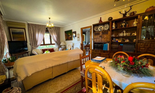 Videresalg - Finca landejendom -
Orihuela