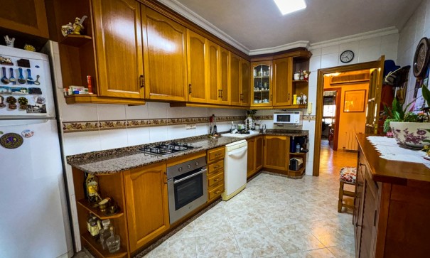 Videresalg - Finca landejendom -
Orihuela