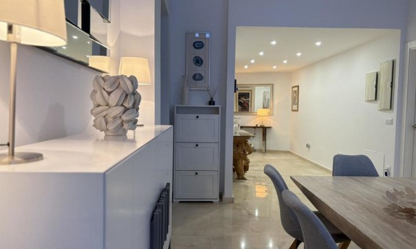 Videresalg - Fritliggende villa -
El Valle Golf Resort