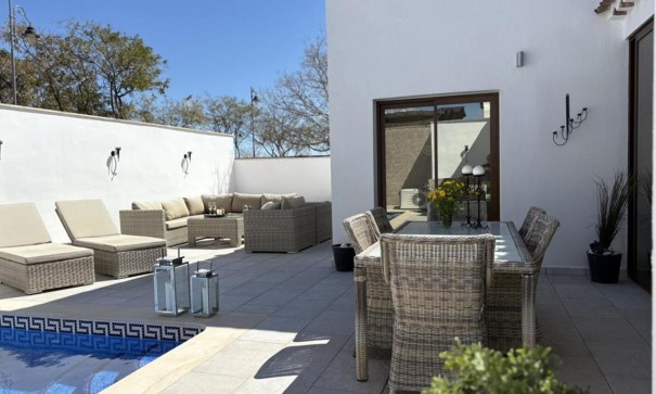 Videresalg - Fritliggende villa -
El Valle Golf Resort