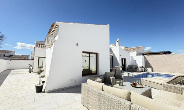 Videresalg - Fritliggende villa -
El Valle Golf Resort