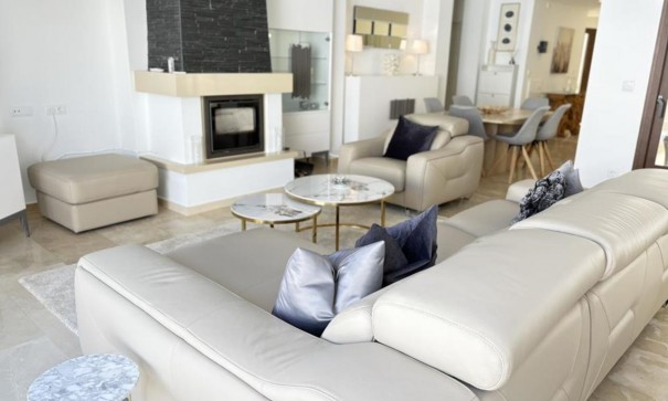 Videresalg - Fritliggende villa -
El Valle Golf Resort