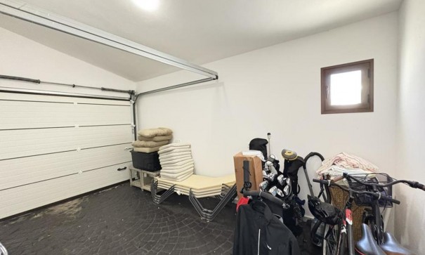 Videresalg - Fritliggende villa -
El Valle Golf Resort