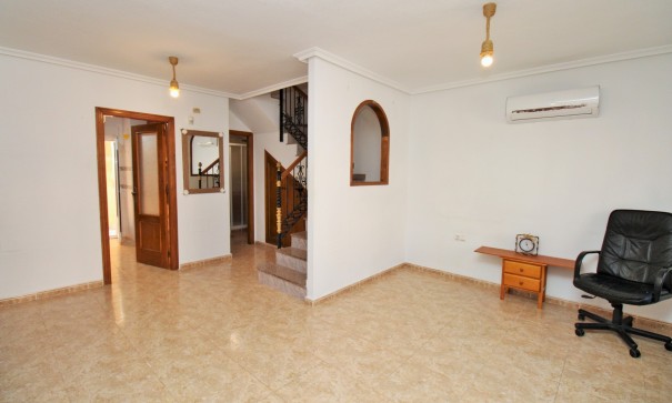 Herverkoop - Stadswoning -
Villamartín