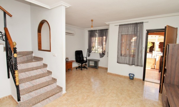 Herverkoop - Stadswoning -
Villamartín