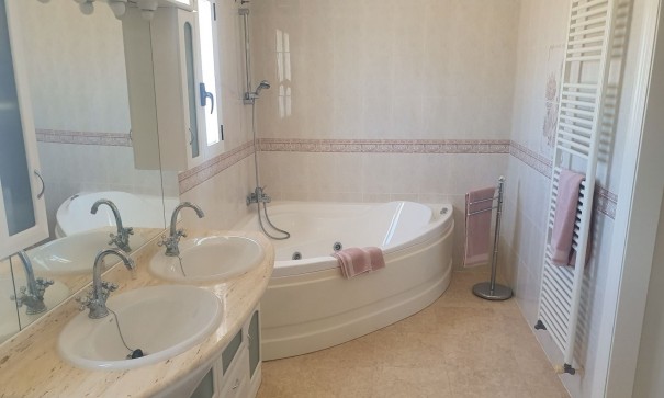 Sale - Detached Villa -
Algorfa