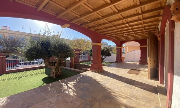 Videresalg - Fritliggende villa -
Santiago de la ribera - Santiago de la Ribera