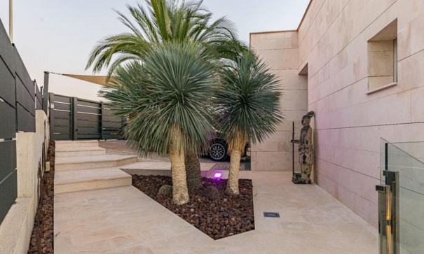 Sale - Detached Villa -
Murcia