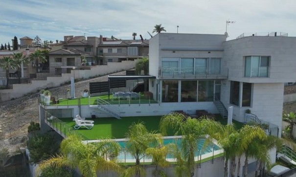 Sale - Detached Villa -
Murcia