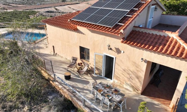 Videresalg - Fritliggende villa -
Gea y Truyols