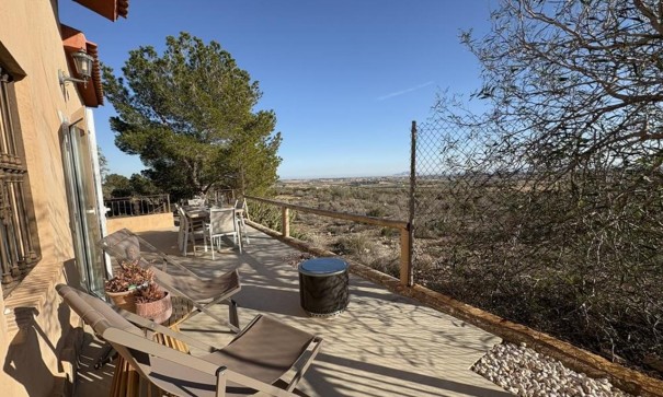 Videresalg - Fritliggende villa -
Gea y Truyols