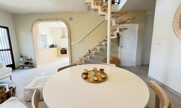 Videresalg - Fritliggende villa -
Gea y Truyols