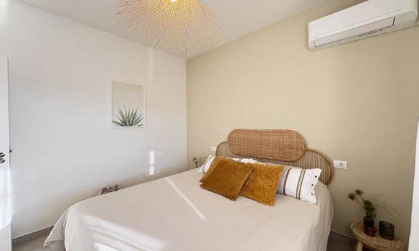 Videresalg - Fritliggende villa -
Gea y Truyols