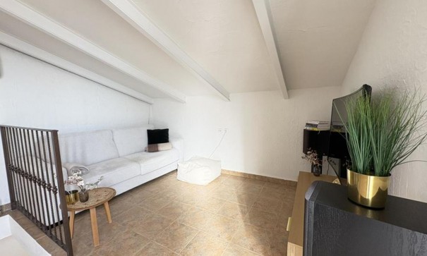 Videresalg - Fritliggende villa -
Gea y Truyols