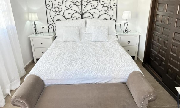 Återförsäljning - Fristående villa -
Altaona Golf and Country Village