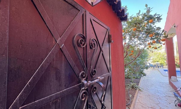 Återförsäljning - Fristående villa -
Altaona Golf and Country Village