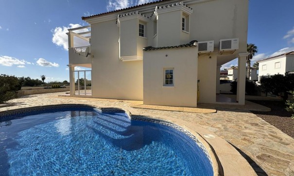 Revente - Villa Individuelle -
Altaona Golf and Country Village