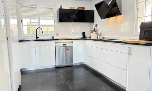 Herverkoop - Vrijstaande Villa -
Altaona Golf and Country Village