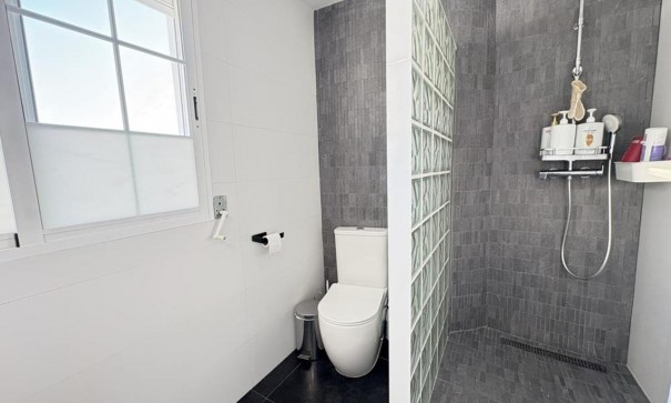 Herverkoop - Vrijstaande Villa -
Altaona Golf and Country Village