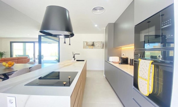 Sale - Detached Villa -
Altaona Golf and Country Village