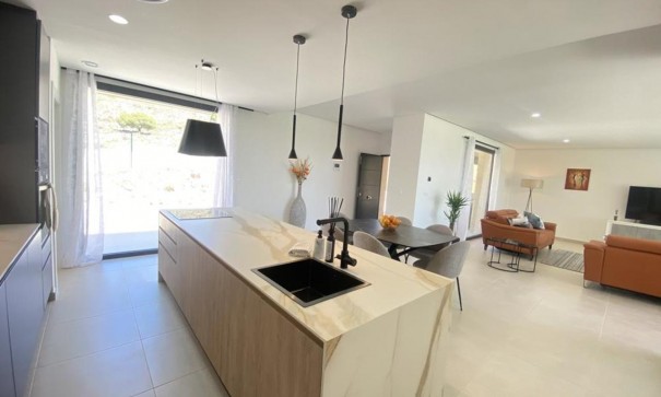 Sale - Detached Villa -
Altaona Golf and Country Village