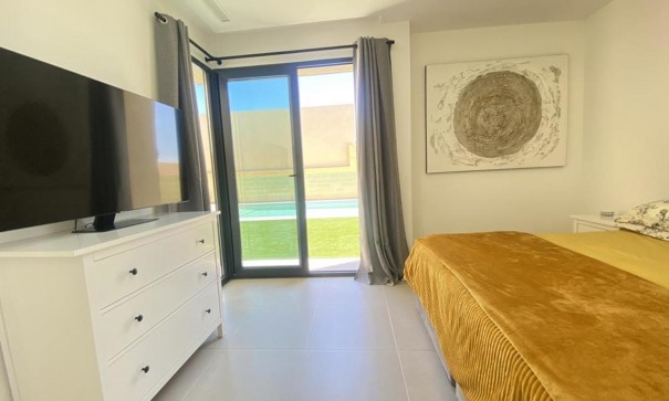 Sale - Detached Villa -
Altaona Golf and Country Village