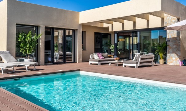 Videresalg - Fritliggende villa -
Altaona Golf and Country Village