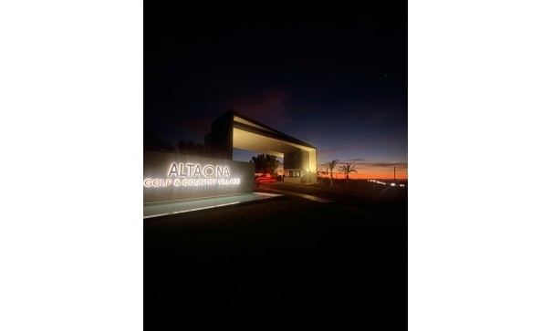 Videresalg - Fritliggende villa -
Altaona Golf and Country Village