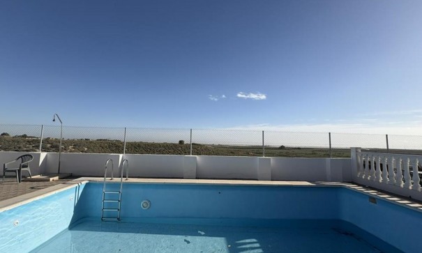 Videresalg - Lejlighed lejlighed -
Gea y Truyols