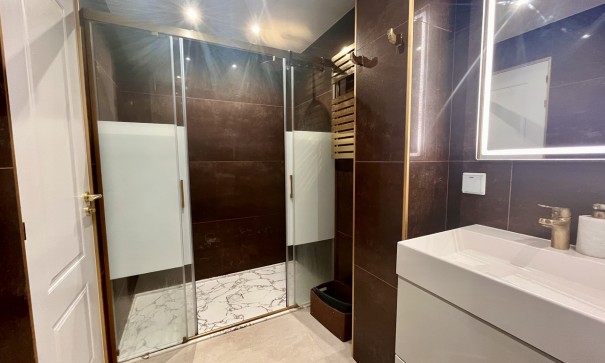 Återförsäljning - Lägenhet lägenhet -
Torrevieja