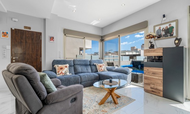 Sale - Detached Villa -
Orihuela Costa - Villamartin*