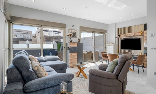 Sale - Detached Villa -
Orihuela Costa - Villamartin*