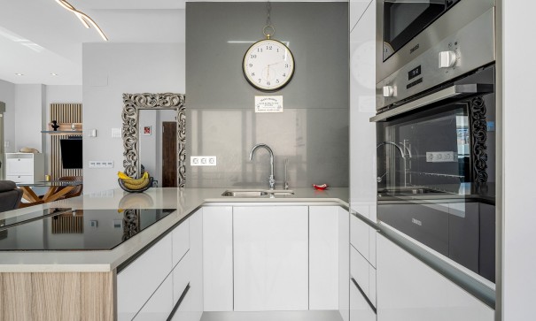 Sale - Detached Villa -
Orihuela Costa - Villamartin*